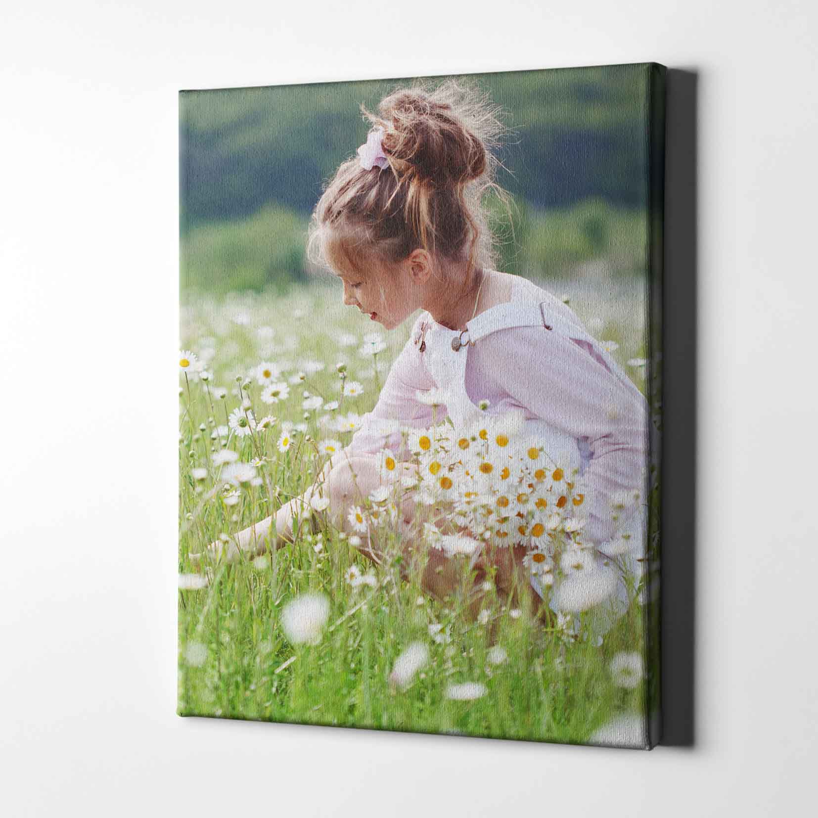 Small - Black Frame